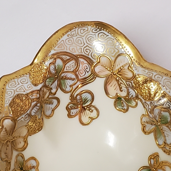 Vintage Nippon Pouring Bowl and Plate - Picture 8 of 16